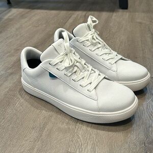 Women’s Vessi Soho Sneaker - Regular fit